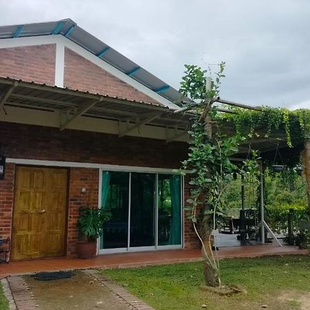 Eden Villa Bentong Karak Exterior foto